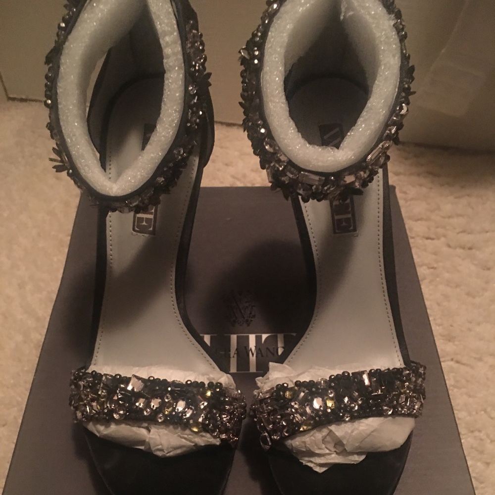 Vera Wang Heels